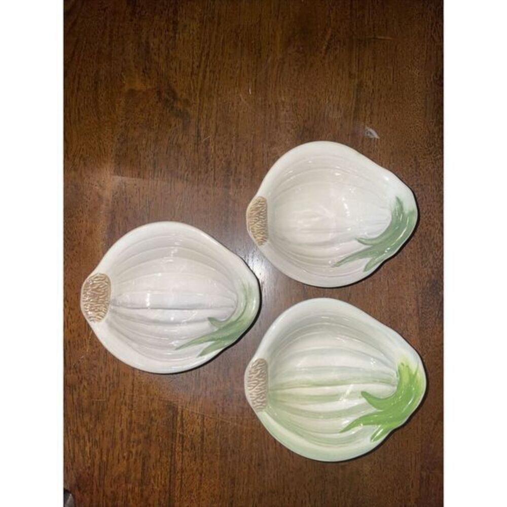 3 Williams-Sonoma, Ceramic Spice Dipping Finger Bowl Cup White Onion Design